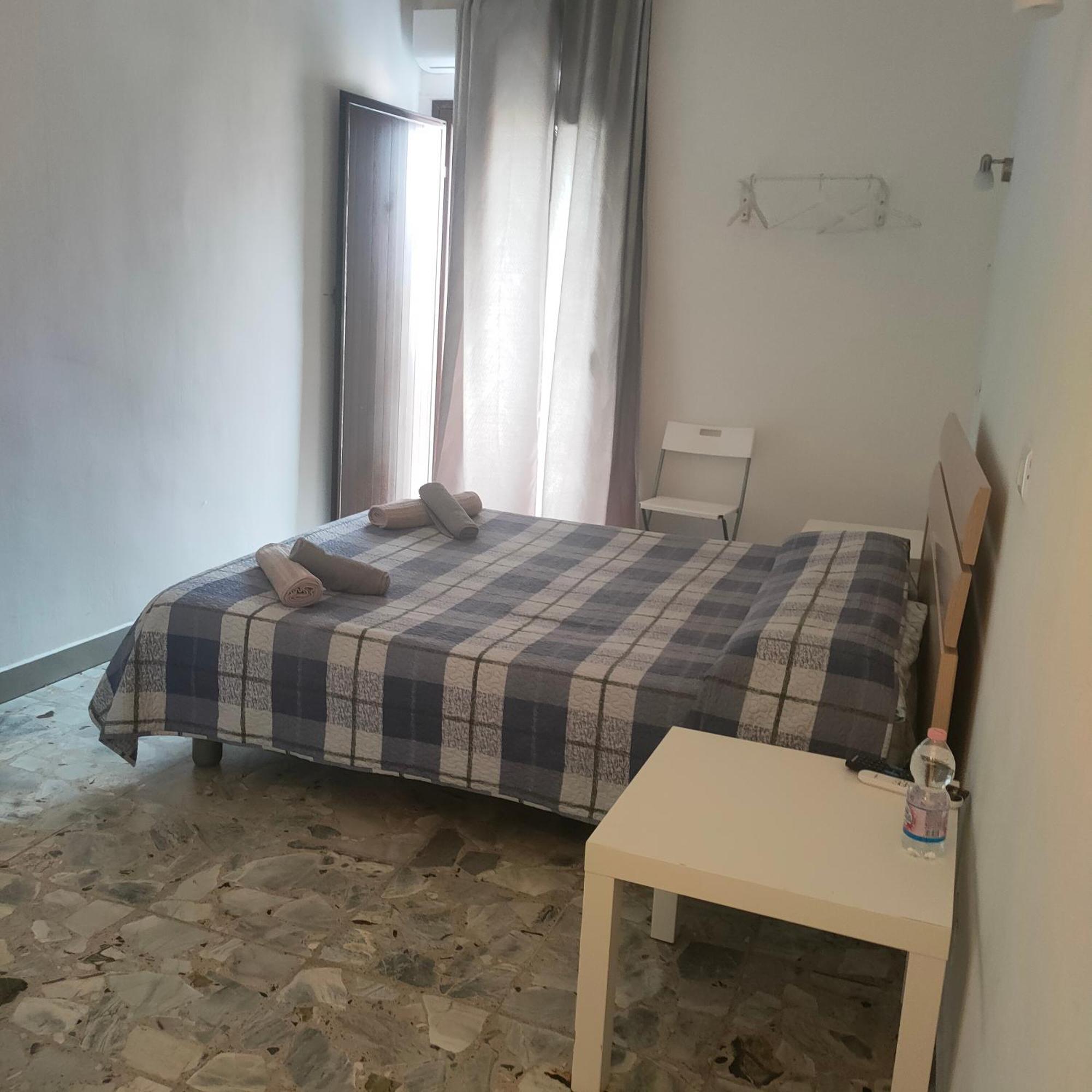 Catania Airport Room Bagno Privato In Camera Luaran gambar