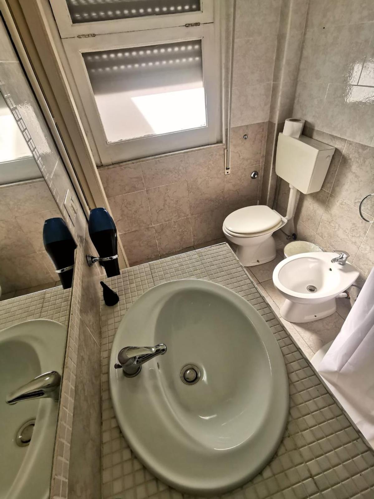 Catania Airport Room Bagno Privato In Camera Luaran gambar